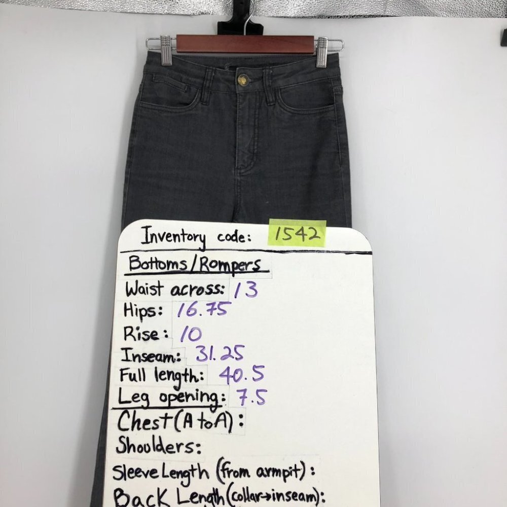 Santana Black Straight Leg High  Rise Jeans size 6x32 - Picture 15 of 16
